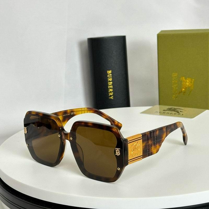 Burberry Sunglasses 240